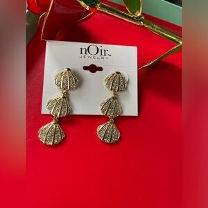 Womens Earrings,Shell Earrings, nOir Jewelry Gold and Silver Shell Earrings.